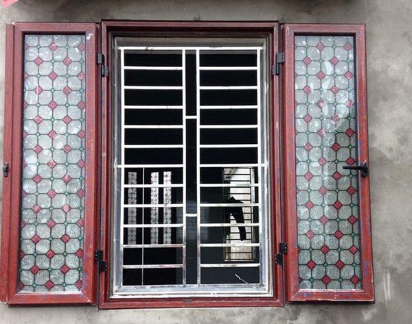Hoa cửa Inox - Sắt Mỹ Thuật Thăng Long - Công Ty CP Xây Dựng Sản Xuất Thương Mại Thăng Long Windows